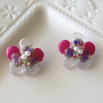 𝕜𝕦*𝕞𝕠𝕞𝕠𖦥⚘𖡡𖤣デージーカラー 重なる レジン フラワー パール ピアス 