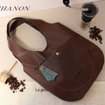 coffee brownのラウンドバッグ エスプレッソ　