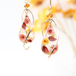 秋あじさい とかすみ草 のピアス／イヤリング～清らかな心～　ブラウン×オレンジ