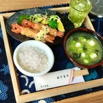 【クーポン有】ミニチュアフード　約1/10サイズ　和風有頭海老フライ定食　食品サンプル　