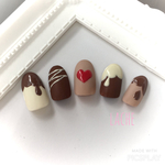 ラブリーチョコネイル