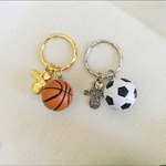 サッカー　バスケットボールキーホルダー