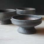 光彩鉄釉高台小鉢