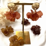 【28】NEW❣️フラワーブーケチャーム🌸2個　ディープレッド
