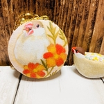 【秋（8～11月）限定販売】キバナコスモスとシナモン文鳥・マカロンポーチ*20210112