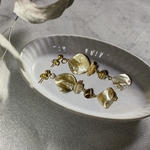 天然シェルとさざれシェルのロングピアス/イヤリング