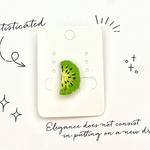 半月🥝キウイ刺繍イヤリング○アクセサリー