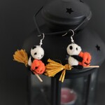 ハロウィンパンダピアス（ライドオンほうき）