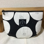 しじみポーチ 北欧柄 あんぱん 黒