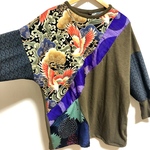 和柄長袖Tシャツ　ビンテージカーキ×着物風鶴　カットソー　ドロップショルダー　トップス
