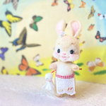 エプロンを付けたベージュのうさぎちゃん🐰⭐︎レトロアニマル