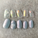 ちゅるん 氷ネイル の アシンメトリー ニュアンス ネイルチップ