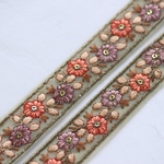 インド刺繍リボンᢂフラワー細リボン【カーキベース】インド刺繍 刺繍リボン 刺繍 リボントリム ブレード レース チュール チュールレース