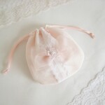 かわいいレースとリボンを付けたミニ巾着(ピンク）