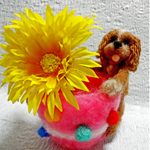 Ｅ様オーダー作品・ルビーちゃんの花瓶カバー（ミニ花瓶付）★キャバリア犬★毛糸