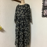 ハーフリネン　花柄ウエスト切り替えワンピース💕