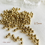 国産 🌟 ゴールドビーズ 2.5mm 穴あき   貫通