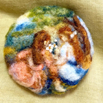ルノワール 「牧草地」 羊毛フェルトと刺繍のブローチ