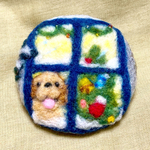 サンタさんまだかなぁ〜   ゴールデンレトリバー  羊毛フェルトのブローチ