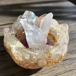 蓮型 オルゴナイト 器 小物入れ キャンドルホルダー ルチルクォーツ 水晶付き