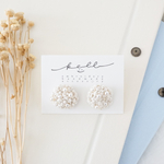 【 poko poko 】白色 / 刺繍ピアス( イヤリング )