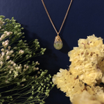 花のしずくネックレス【レモン色スターチスとかすみ草】