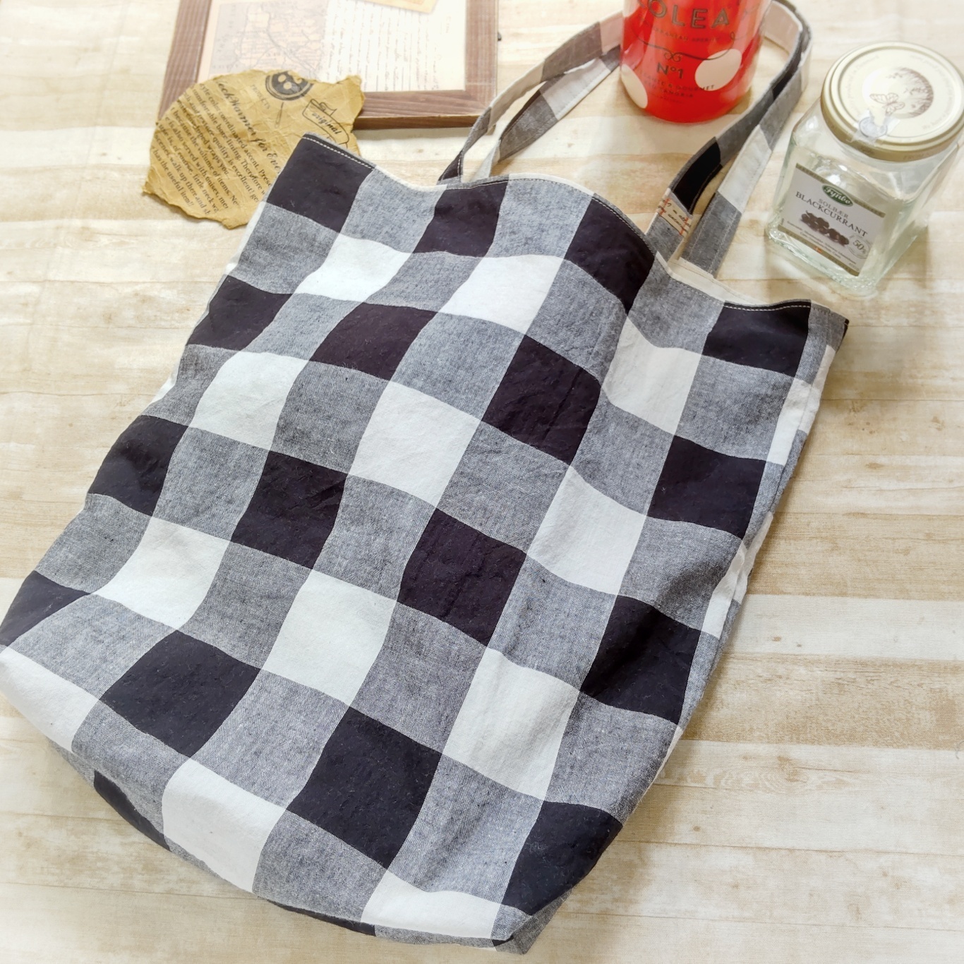 WOVEN 黒白チェック トートバッグ トートバッグ 「A4収納可能」ギンガムチェックフリルトート