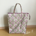 ラミネート　トート　ファスナー付き　ダマスク( パープル×グレージュ)