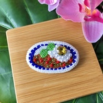 ガパオライスのビーズ刺繍ブローチ