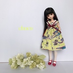 リカちゃん服　ブライス服　リバティ生地で作ったポップなセーラーワンピース