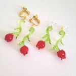 ガラスの赤いチューリップ【イヤリング or ピアス】