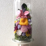 プリザーブドフラワーの仏花☆高さ27cmガラスケース入り輪菊 デンファレ赤紫白黄色ピンク仏花お供えお悔みに 水換え不要