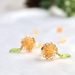 金木犀とパールのピアス