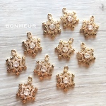 【送料無料】雪の結晶  カン付きチャーム  ストーン  4pcs