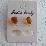 シーグラス（茶）のピアス・送料無料