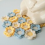 【しろくま貯金箱】北欧カラーのお花畑マット