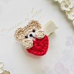 ✿【SALE】ハート持ちくまちゃん　ベビーヘアクリップ　新生児　赤ちゃん　ヘアピン