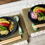 【クーポン有】ミニチュアフード　約1/6サイズ　夏野菜と雑穀米のカレーB　食品サンプル