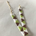 三角模様のブレスレット