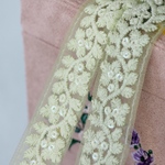 インド刺繍リボンᢂパステルワントーン【カーキ】インド刺繍/刺繍リボン/リボン/シルクリボン/トリム/ブレード/ジャガードリボン/チロリアンテープ/レース/チュール