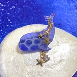 星の海 宇宙のくじらブローチ