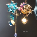 【再販】夕焼け空と九尾狐と鬼灯の蒼蓮の色変化勿忘草と雫付きの和風ピアス　イヤリング★和装小物　着物や浴衣　袴　普段使いにも。