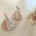 ★説明文要ご確認★ころんとかわいい三角なべつかみ＊08＊Betsy_ terracotta
