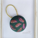 フェザー柄刺繍※くるみボタンヘアゴム※autumn color