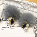 ブラックビジュー＊パールピアス&ファーキャッチ