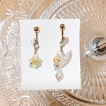 鳥さんゆらゆらフラワーコラボイヤリング(ピアス) オカメインコ×スイセン