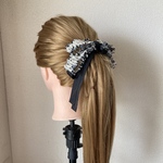 21841  ツイードリボンのヘアリボンポニーフック　黒系