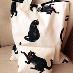 ◆秋セール◆可愛い黒猫ちゃんのトートバッグとポーチの2点セット。猫柄・エコバッグ・肩掛けバッグ　可愛いおまけ付き