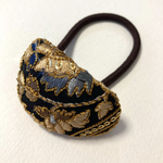 インド刺繍 ヘアゴム handmade ブラック 水色