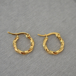 <2個>ステンレス304 金属アレルギー対応 ねじりフープピアス15mm ゴールド